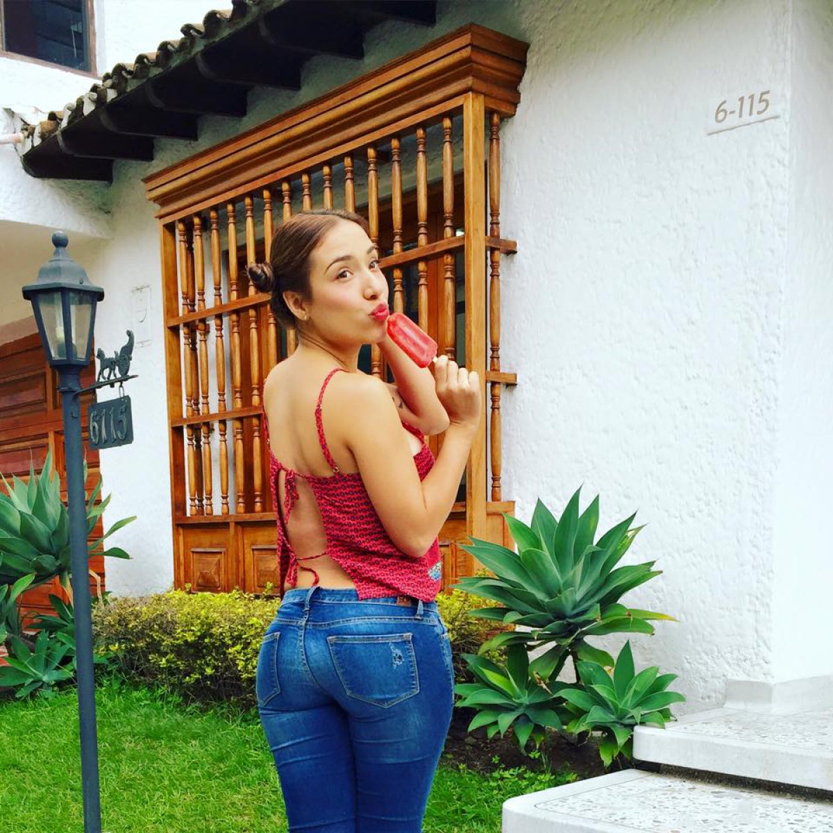 Una Mano En La Cola De Luisa Fernanda W Prendió Las Redes | Fotogalería ...