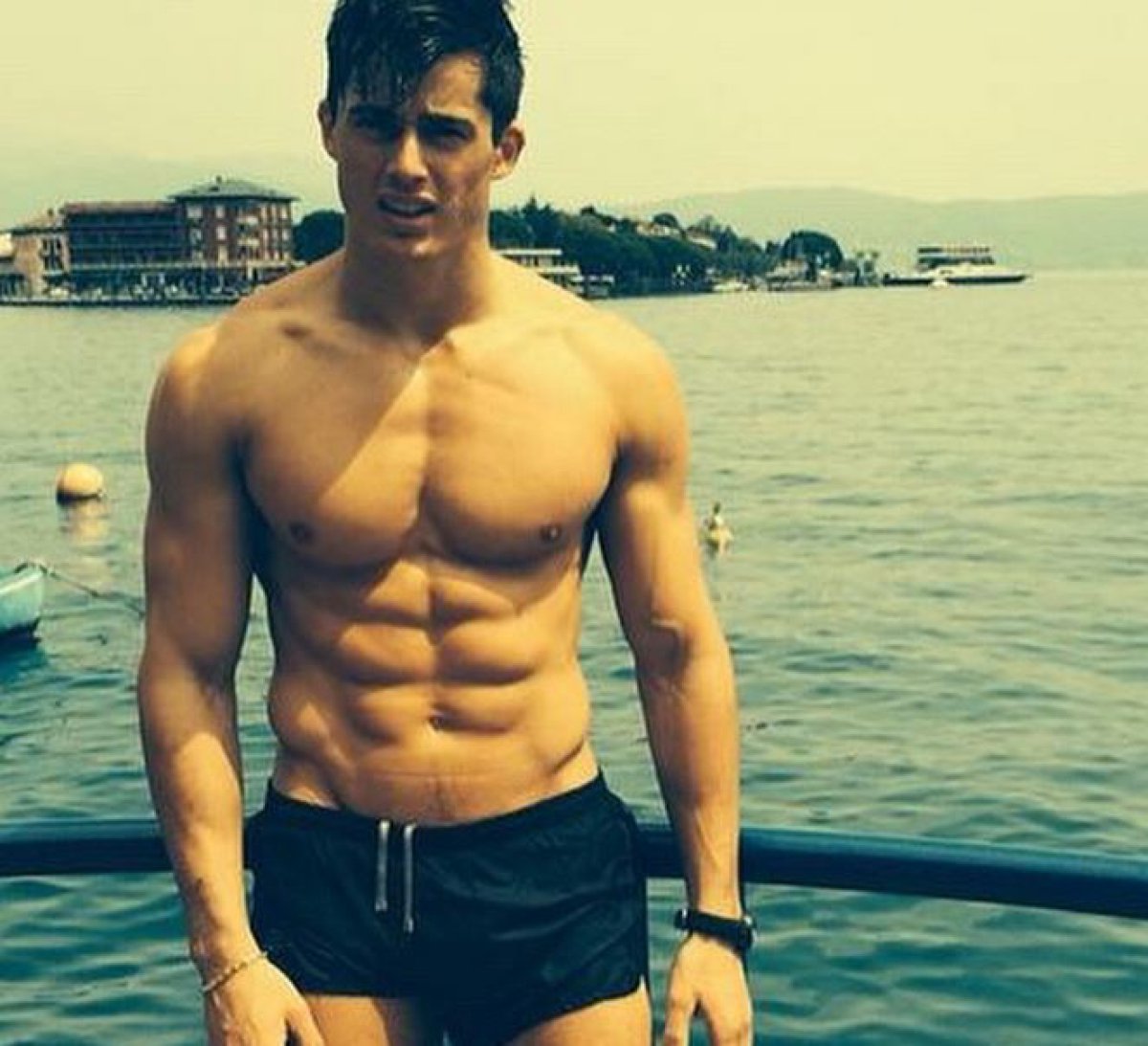 Pietro Boselli: Profesor de ingeniería de día y modelo de ropa interior de  noche | Fotogalería | Actualidad | LOS40 Colombia