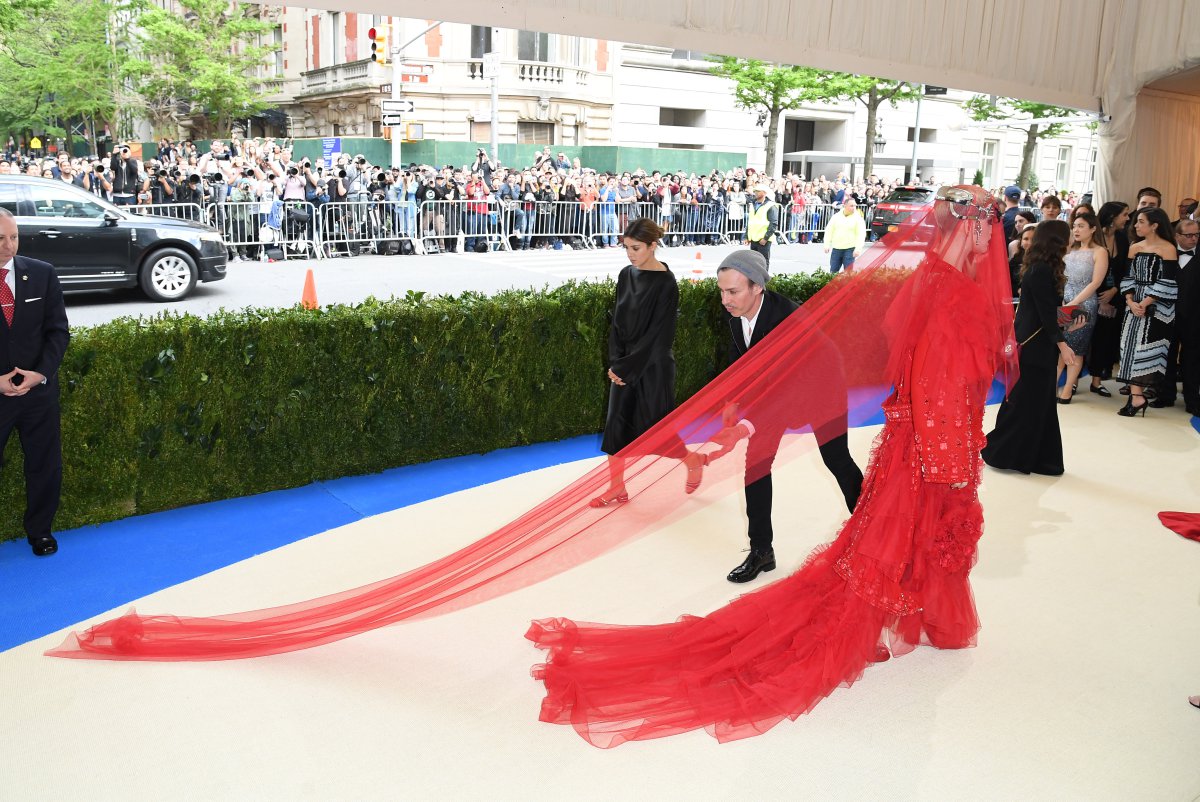 El excéntrico vestido de Katy Perry en la gala del Met