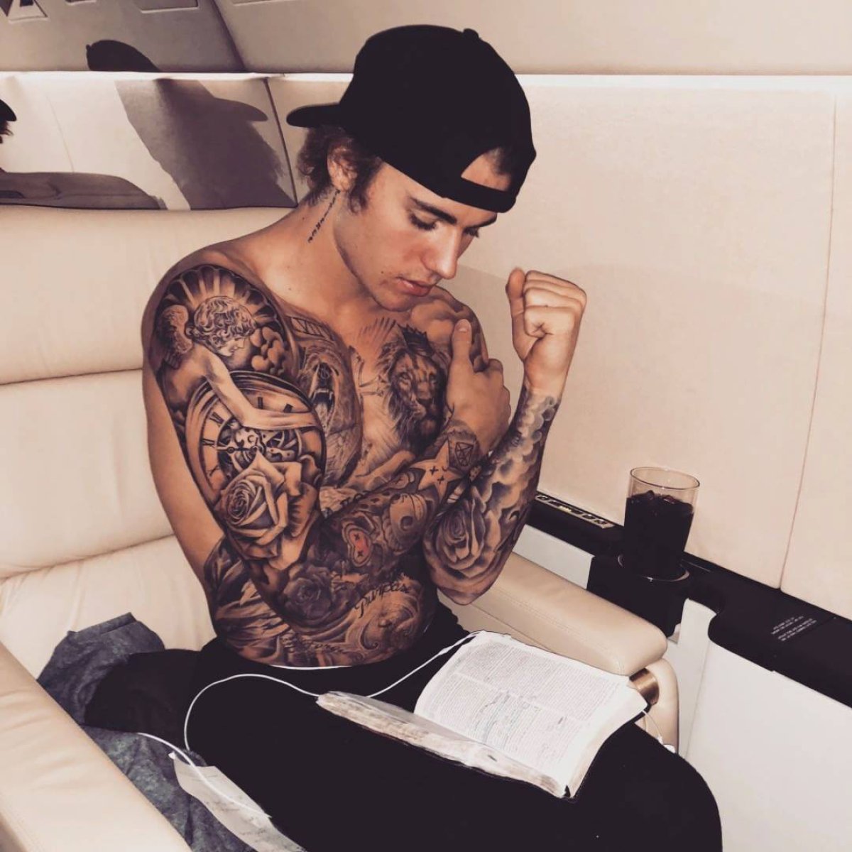 Justin Bieber se arrepiente de sus tatuajes? | Fotogalería | Radio | LOS40  Colombia