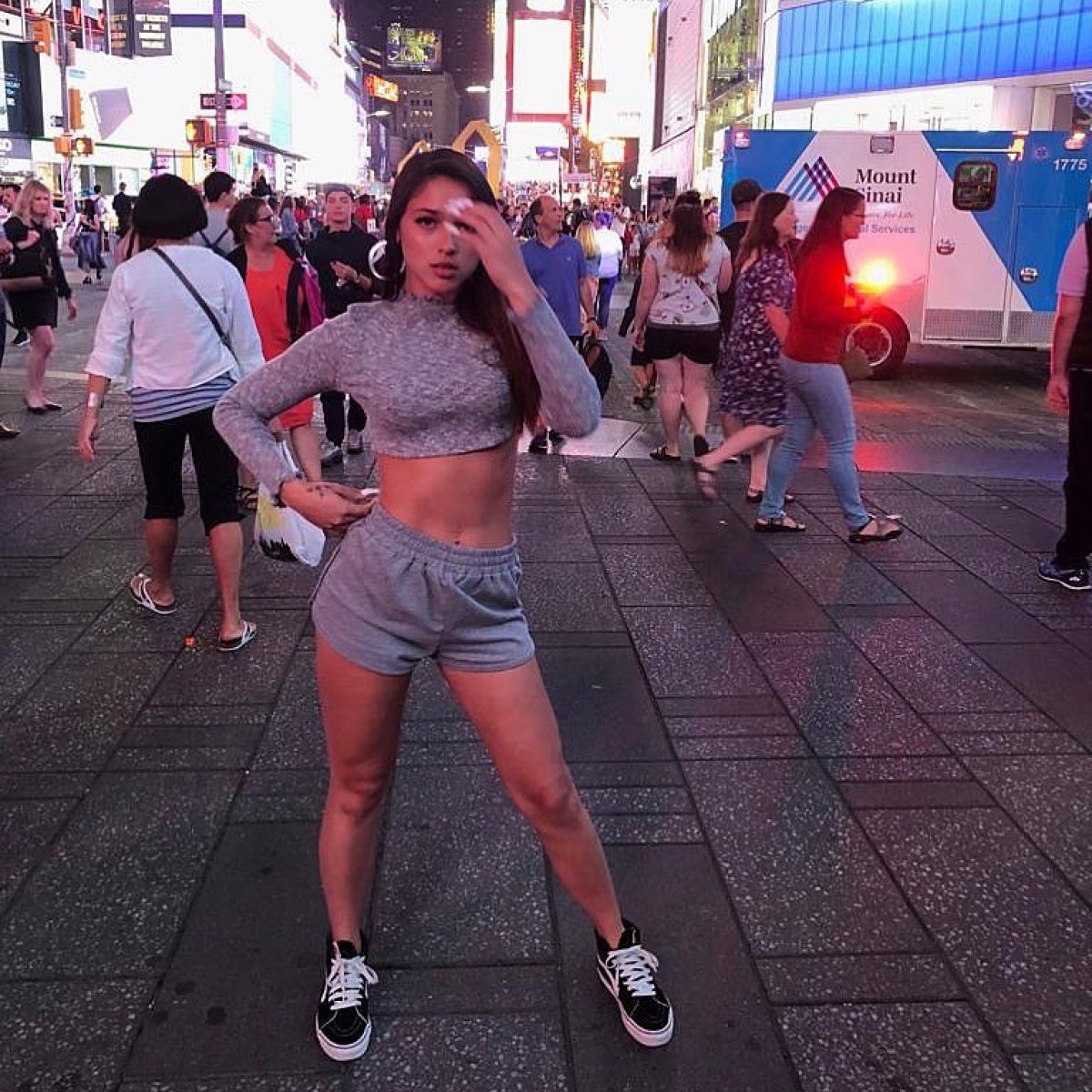 Mariah La Sexy Cantante Que Paralizo El Time Square Fotogaleria Tendencias Los40 Colombia mariah la sexy cantante que paralizo