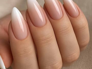 Base Rubber, la nueva tendencia en las uñas; paso a paso para hacerlas desde casa