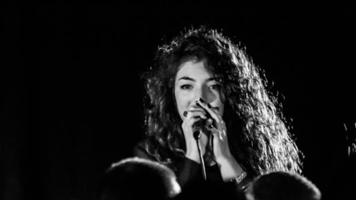 Lorde estrena tema que acompañará a “Los juegos del hambre: Mockingjay Parte 1”