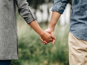 Signos del horóscopo chino que podrían encontrar el amor durante el 2025 año de la serpiente de madera