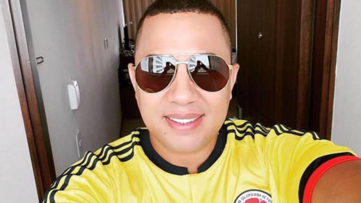 Se burlan de Pipe Peláez por su interpretación del himno nacional en el partido Colombia Vs Ecuador