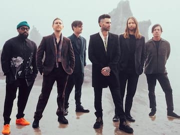 ¿De dónde viene y qué significa el nombre de Maroon 5?