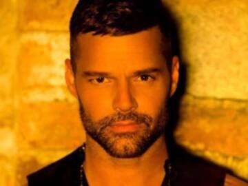Ricky Martin enciende las redes de sus fans con su video "Fiebre"