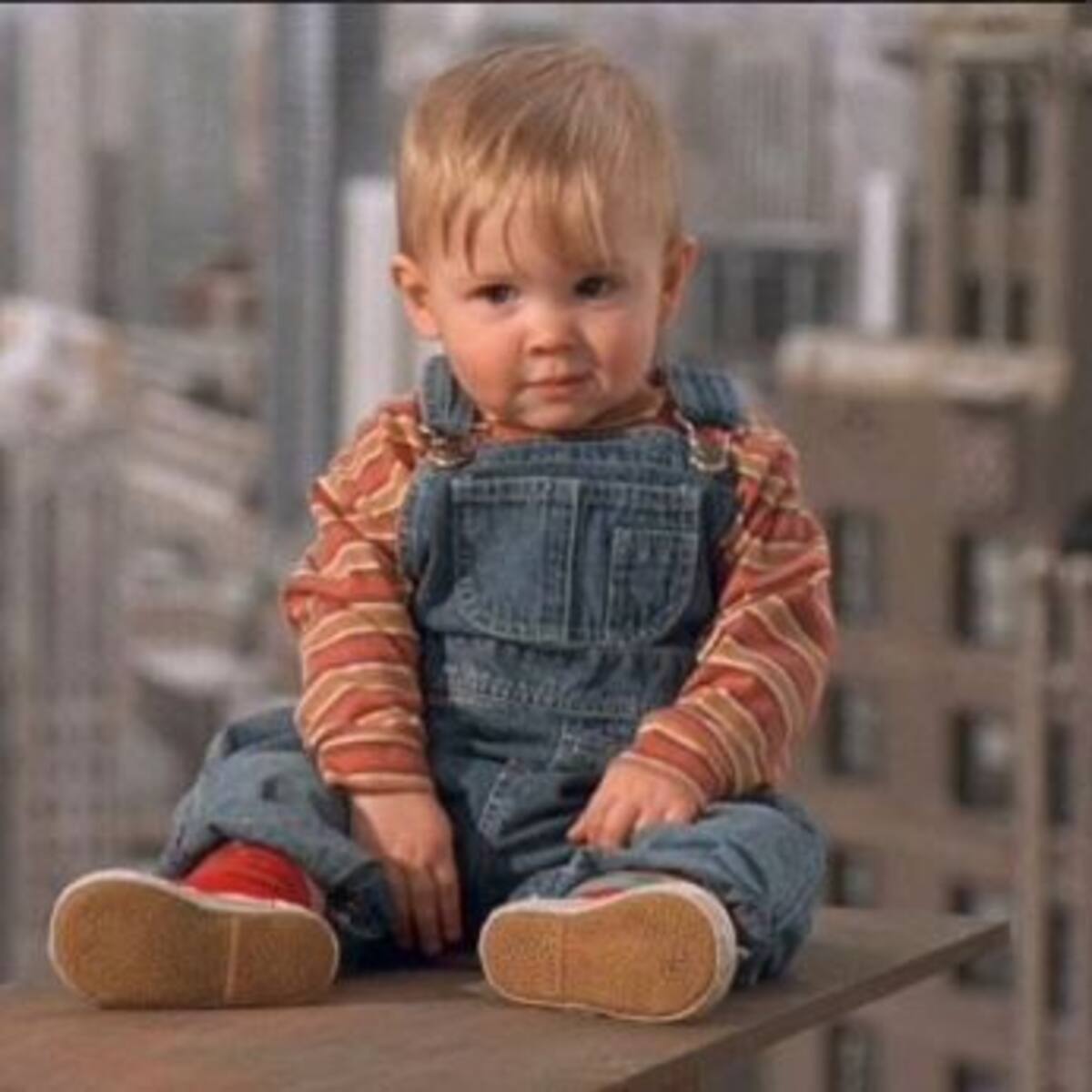 Así se ve hoy el bebé que protagonizó la película ‘Cuidado: bebé suelto’