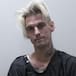 Aaron Carter muestra orgulloso su aumento de peso en sus redes
