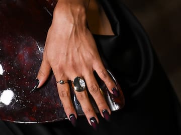 ¿De qué color pintarte las uñas para fin de año?; diseños fáciles y perfectos para manifestar