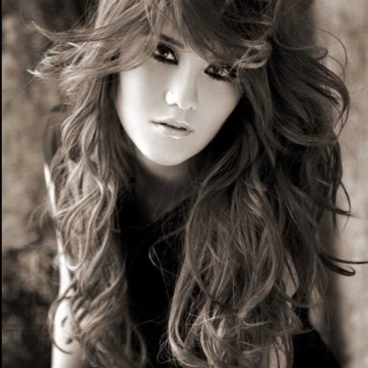 Dulce María rechaza hablar mal de Anahí