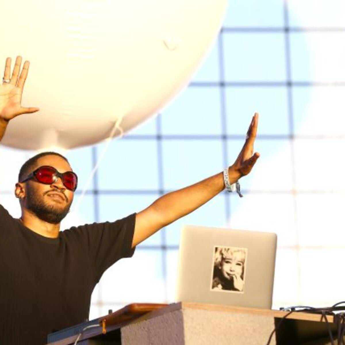 Kaytranada con su potente sonido en Lollapalooza 2017