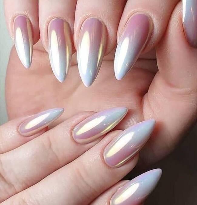 Créditos: Uñas Baby Boomer brillantes - Pinterest