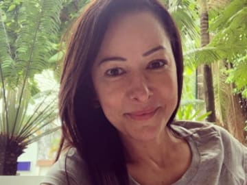 LA ATREVIDA FOTO DE FLAVIA DOS SANTOS PARA INICIAR EL AÑO