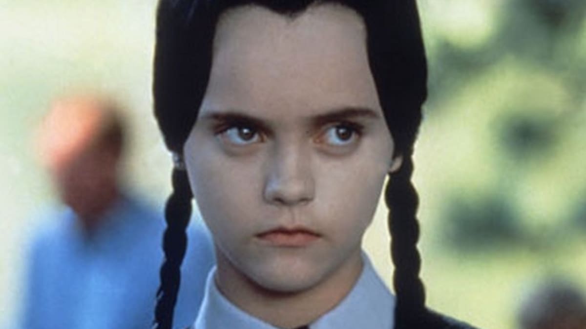 Así luce la niña que hizo de Merlina en los locos Addams en 1991: Tenía 11 años ¿Cómo se llama?