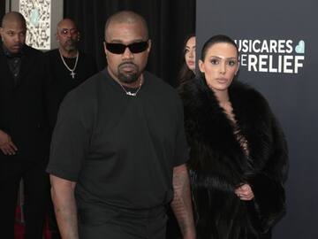 Kanye West presume del desnudo de Bianca Censori que le va a costar una millonada