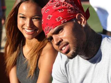 Exnovia de Chris Brown consigue que el juez imponga una orden de alejamiento