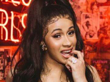 Cardi B presume de escultural figura seis semanas después de dar a luz