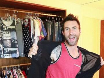 EL DESNUDO DE ADAM LEVINE EN REDES QUE PROVOCÓ TERNURA EN SUS FANS