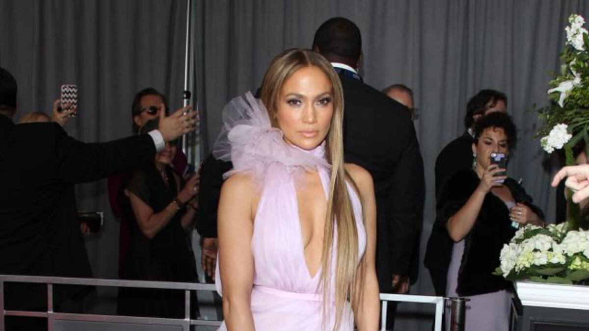 Jennifer López proclama su cariño a Drake en los Grammy's