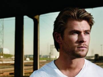 EL HEMSWORTH QUE ES NOMBRADO COMO EL HOMBRE DEL AÑO POR SER RUDO Y SEXY