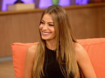 Sofia Vergara celebra el "día del bikini" con espectacular foto de los noventa.