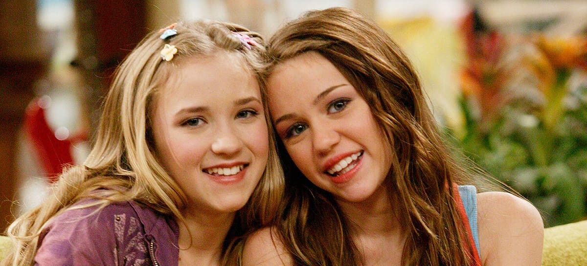 HANNAH MONTANA - "It's My Party And I'll Lie If I Want To" - After Lilly - in disguise as Hannah's friend Lola - embarrasses Hannah in front of her celebrity friends, Miley is then reluctant to take Lilly to a pop star's birthday party. She chooses the coward's way and lies to Lilly that the party has been canceled. However, when photographs of Hannah at the celebration appear in the tabloids, Miley does her best to keep Lilly away from all media, on "Hannah Montana," airing on FRIDAY, APRIL 21 (7:00-7:30 p.m. ET) on the Disney Channel. (DISNEY CHANNEL/BYRON COHEN)EMILY OSMENT, MILEY CYRUS