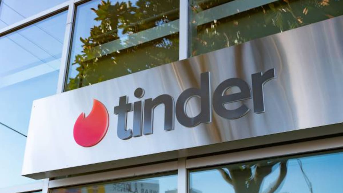 Se cansa de Tinder y se va al supermercado a conseguir esposo