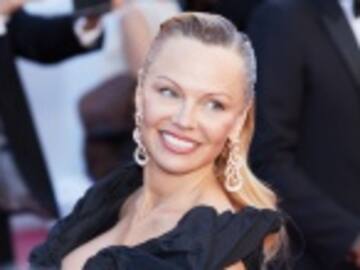 PAMELA ANDERSON ESTA IRRECONOCIBLE