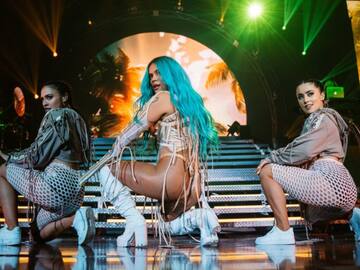 Karol G anunció que va a ofrecer becas de estudio para mujeres de Latinoamérica