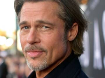 BRAD PITT SALE CON UNA CHICA QUE ES LA MEZCLA PERFECTA ENTRE ANGELINA JOLIE Y JENNIFER ANISTON