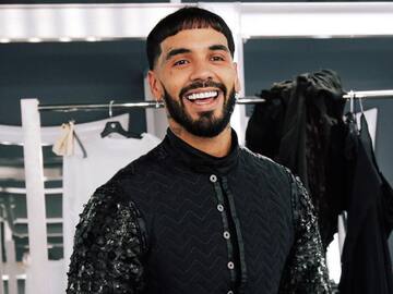 ¿Anuel AA se convertirá en cristiano? estas serían las imágenes que levantan sospechas entre sus fans