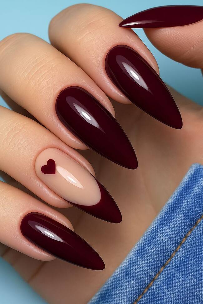 Créditos: Uñas en colores oscuros - Pinterest