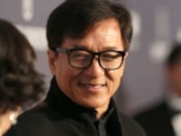 Jackie Chan trabaja por los niños y los enfermos de Sida
