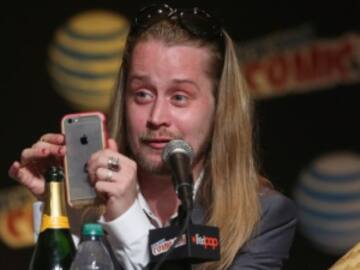 Macaulay Culkin tiene nueva novia