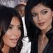 Kim Kardashian y Kylie Jenner son llamadas "las gemelas perfectas" por esta campaña