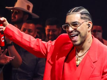 Ryan Castro apareció con una mujer tras su ruptura con Valentina González; ¿de quién se trata?