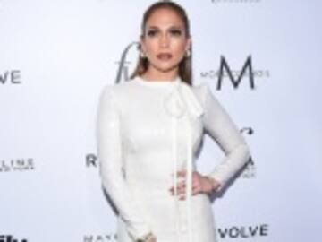 El desplante de Jennifer López a una fanática genera indignación en redes