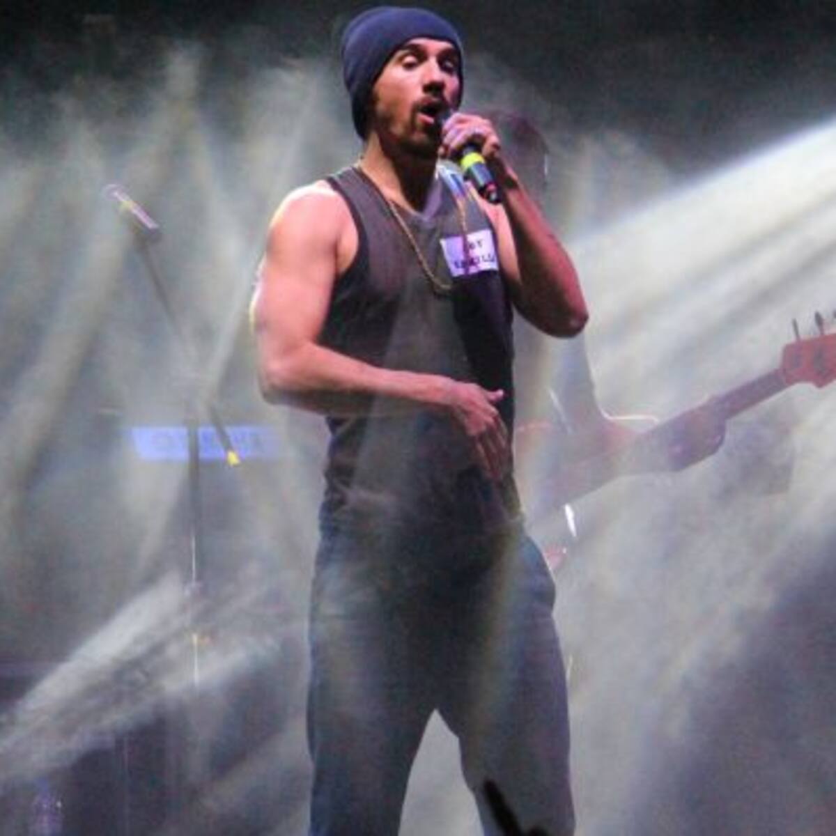 Macaco hizo ‘Volar’ a los oyentes en el Evento 40 de Navidad