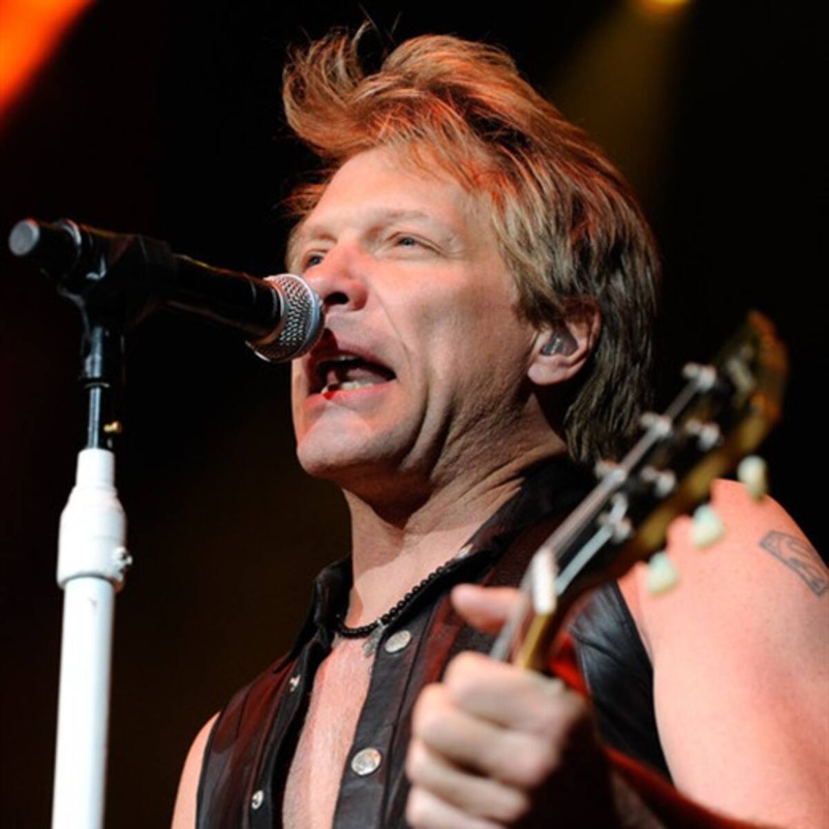 Jon Bon Jovi afirma que es un adicto a los escenarios