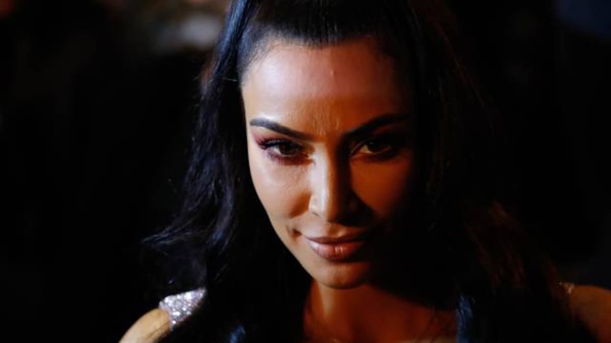 ¡Más ardiente que nunca! Kim Kardashian posó en diminuto bikini tras llegar a sus 40 años