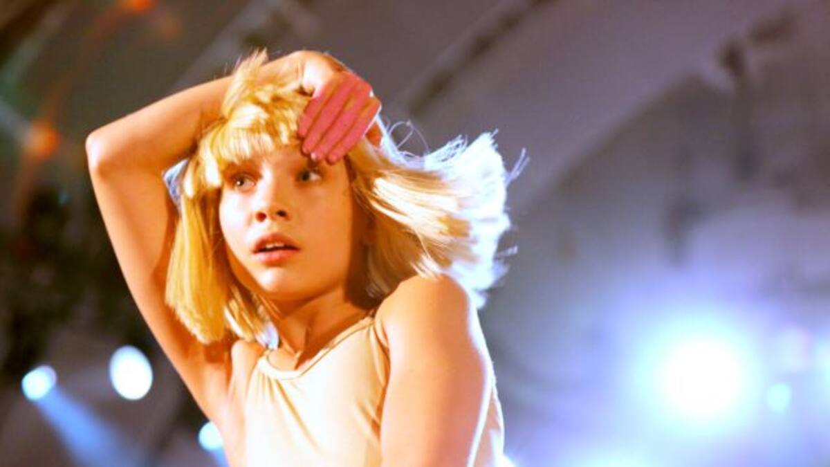 Sia prepsenta lyric video de “Opportunity” su tema en la película “Annie”