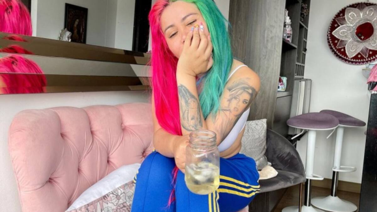 Yina Calderón ahuyentó a sus seguidores al cantar a capela