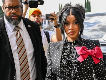 Cardi B se enfrenta a un mediático juicio que causa furor por sus insólitas respuestas ¿Por qué?