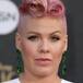 PINK VALORA EL 'APOYO' QUE ESTÁN RECIBIENDO LAS VÍCTIMAS DE HARVEY WEINSTEIN