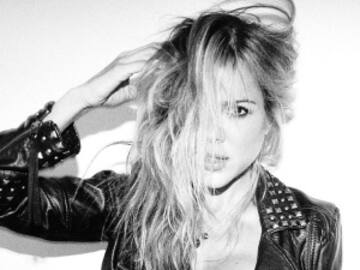 NATALIA PARÍS Y SU SENSUAL FOTO POR SUS 45 AÑOS