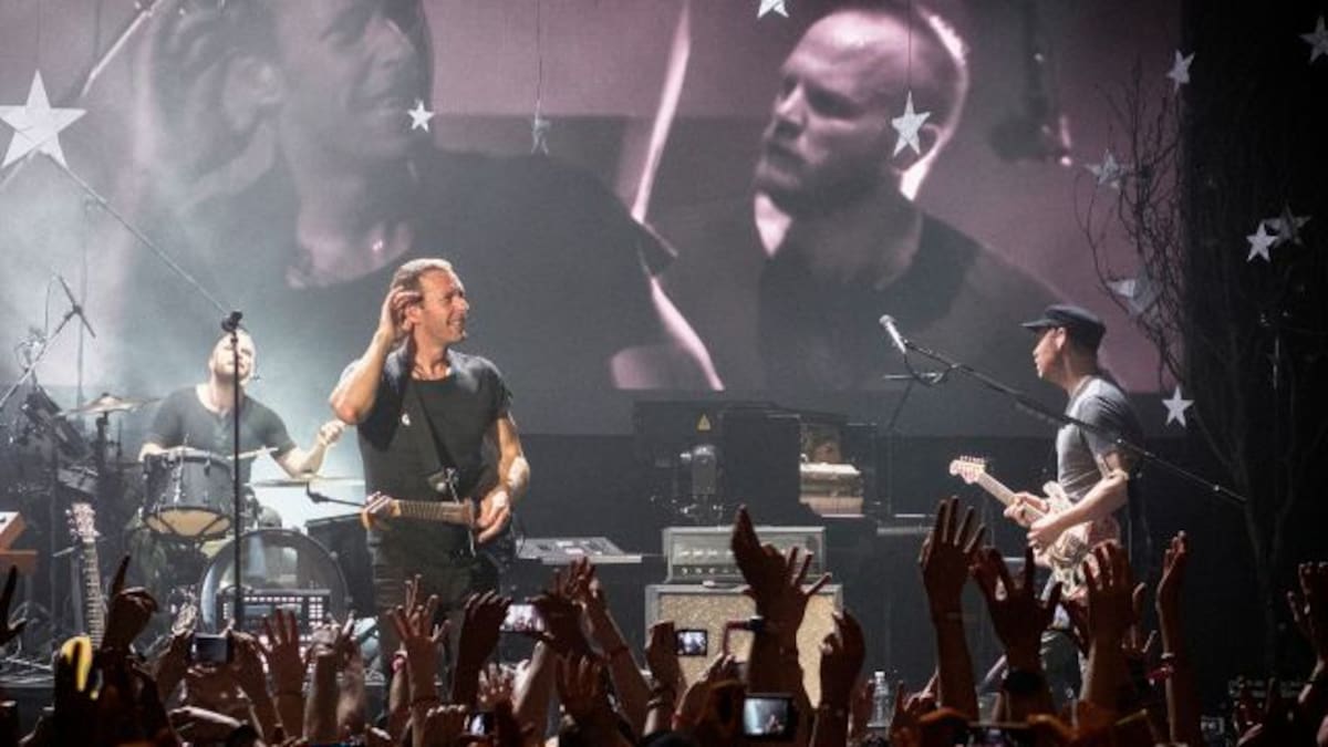 15 canciones que revientan los estadios en concierto