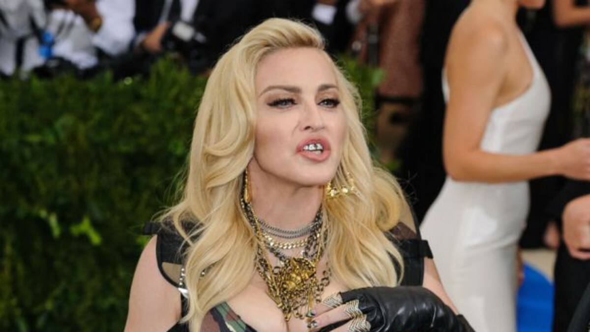 Madonna se lleva una cantimplora llena de vino a la gala del Met