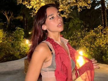 Dua Lipa sorprendió a sus seguidores con un nuevo look para celebrar su cumpleaños