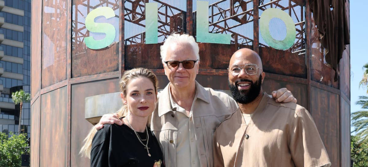 Rebecca Ferguson,Tim Robbins y Common. Personajes principales de la serie en la Comic- Con de San Diego 2026 | Getty Images